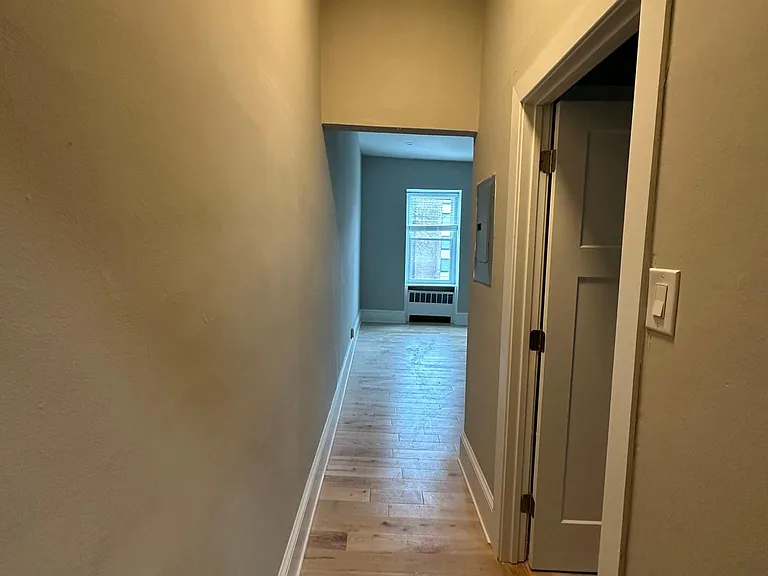 513 S 42nd St #3F — Photo 7