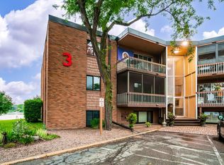 5400 Three Points Blvd APT 326, Mound, MN 55364