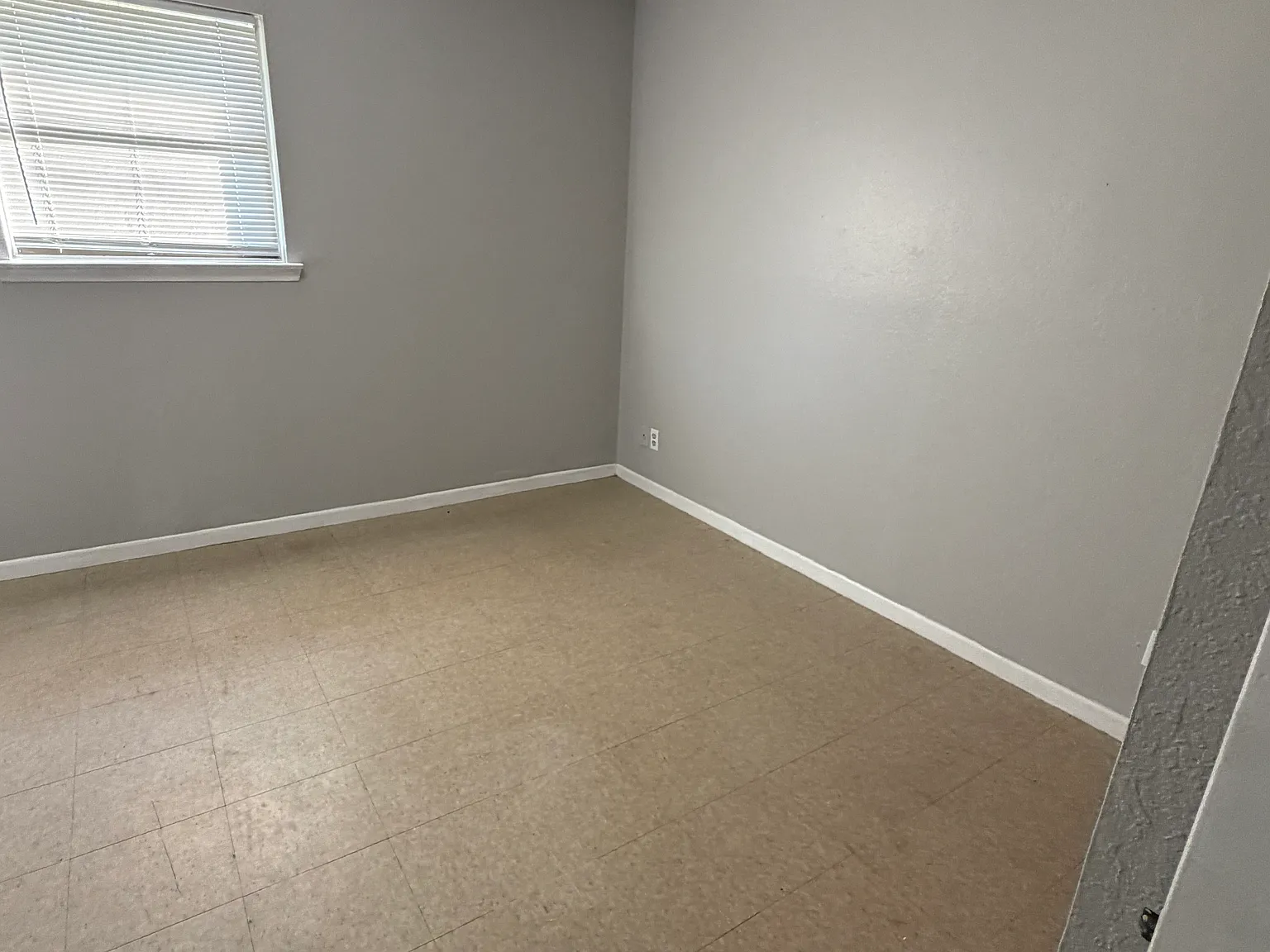 2 bed, 845 sqft, $1,095 — Photo 4