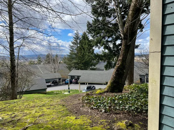 10200 SE Talbert St, Clackamas, OR 97015