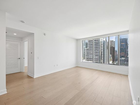 3rd image of 201 Folsom St #19B