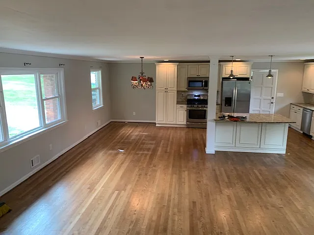 937 Roanoke Dr #1 — Photo 6