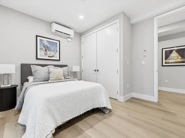 134 New York Avenue image 8 of 23