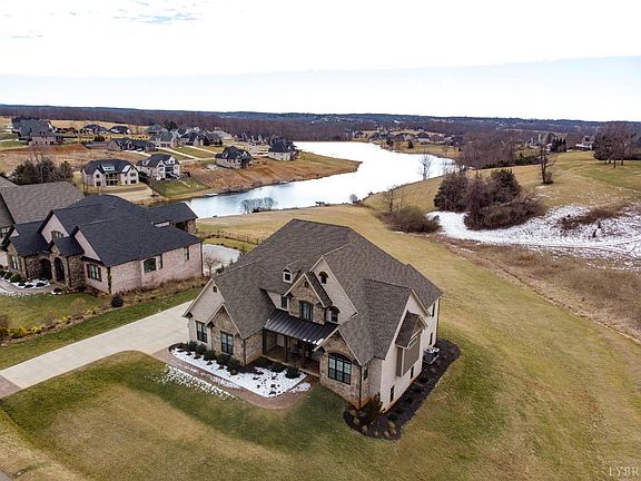 2nd image of 1135 Lake Manor Dr