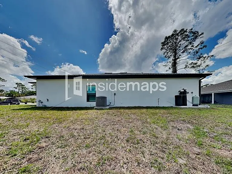1133 Abrams Blvd — Photo 3