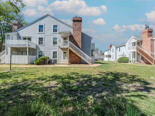 1717 S Cypress St APT 1021, Wichita, KS 67207