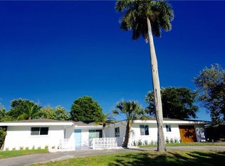 2615 Tanglewood Dr, Sarasota, FL 34239