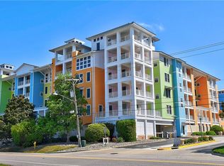 3700 Sandpiper Rd APT 314, Virginia Beach, VA 23456