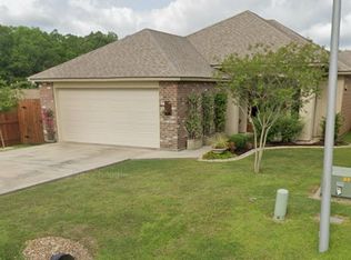140 Sugar Creek Dr, Youngsville, LA 70592