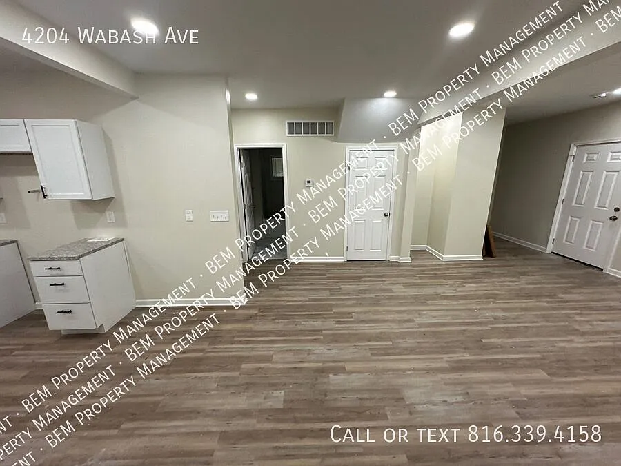 4204 Wabash Ave
