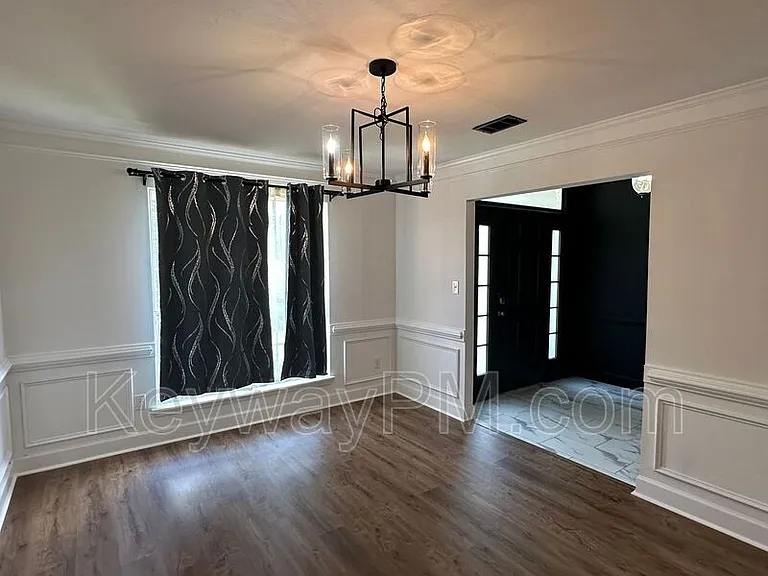 4687 Perry Mill Cir — Photo 2