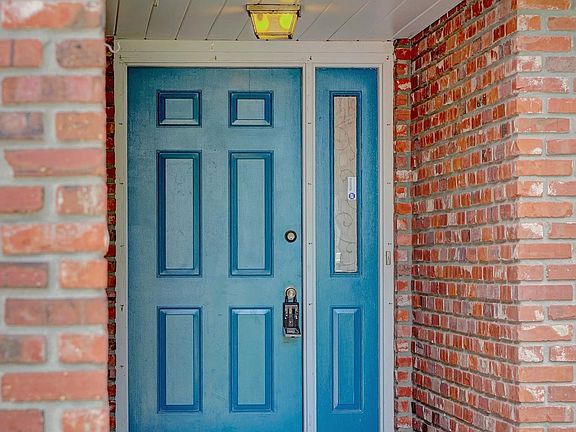 2nd image of 3431 Fox Hollow Cir