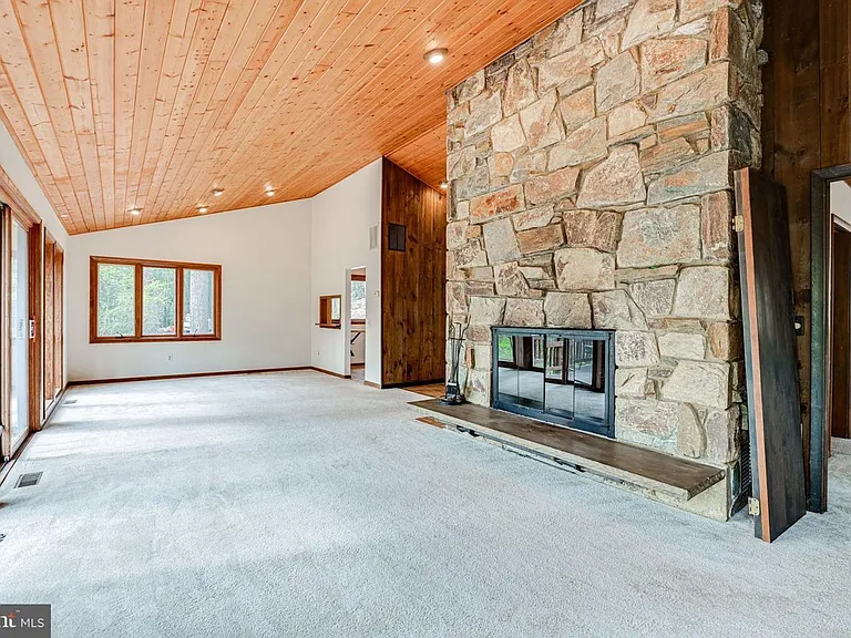 1328 Potomac School Rd — Photo 7