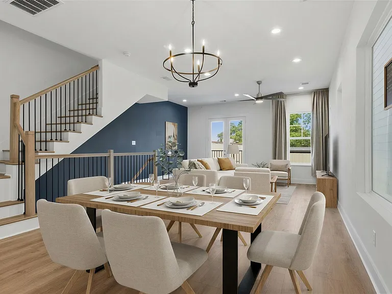 2806 Versailles Oak Ln — Photo 1