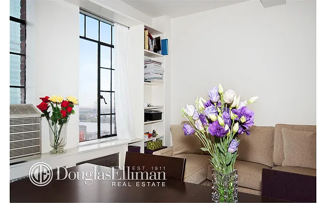 Sold by Douglas Elliman | media 14