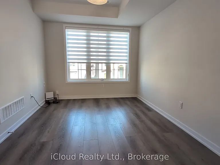 1346 Kobzar Dr — Photo 5