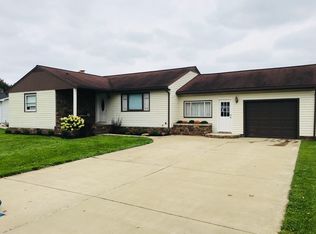408 Mahony Ave, Ellwood City, PA 16117