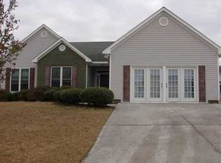 402 Windsong Ct, Jacksonville, NC 28540