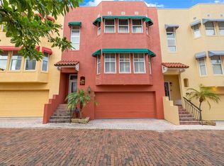 103 Fareham Pl N, Saint Petersburg, FL 33701