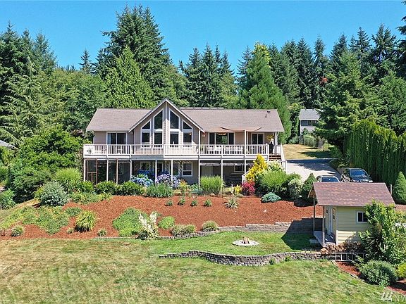 2nd image of 10527 NE Misty Glen Way
