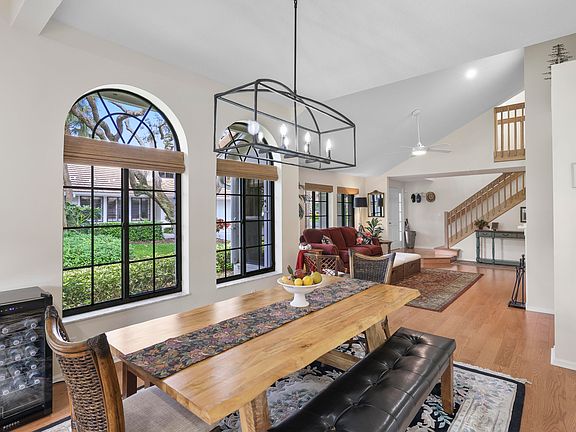 5th image of 461 Coral Cove Drive