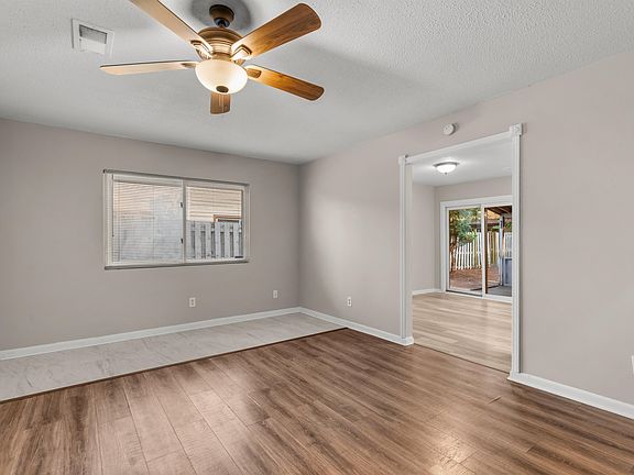 3rd image of 619 36th Ave. N #C