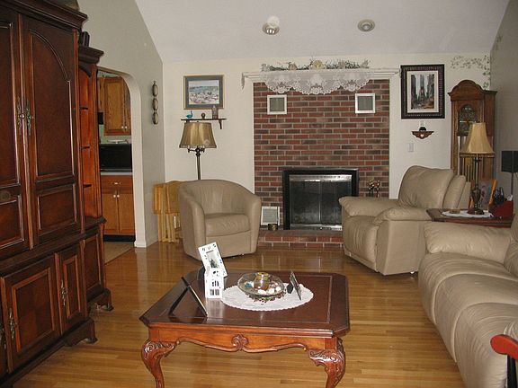 Floor to Ceiling fireplace
