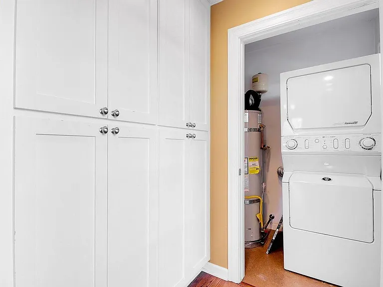336 S Church St — Photo 14