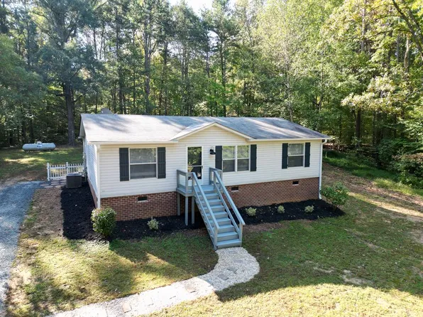 344 Holly Hill Dr, Buffalo Junction, VA 24529