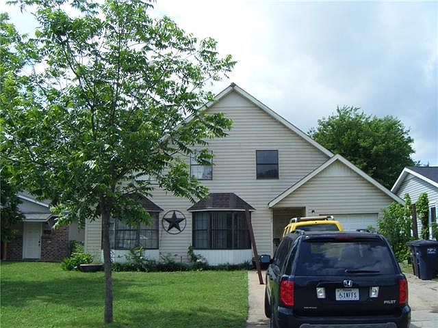 1st image of 4921 Lovell Ave