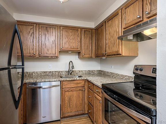 3rd image of 1350 N Josephine St APT 104