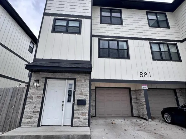 881 Western Ave N #A, Saint Paul, MN 55117
