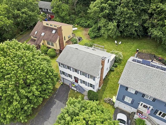 3rd image of 123 Eastman Ave