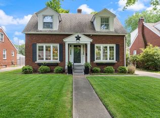 2140 S Walnut St, Springfield, IL 62704