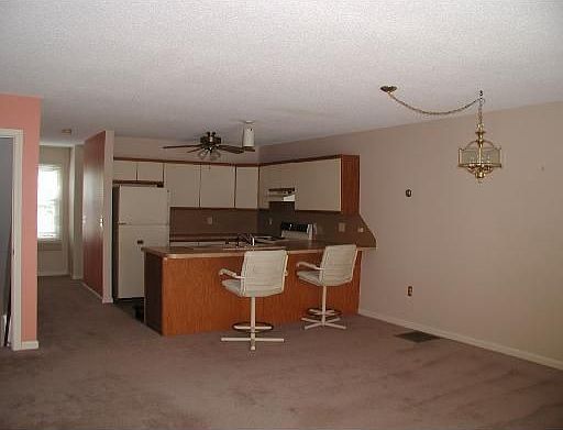 living/dining area
