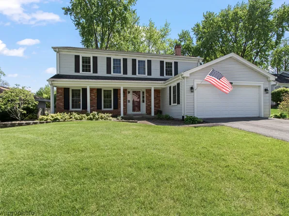 1839 Victoria Rd, Mundelein, IL 60060