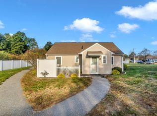 97 Collins St #97, Chicopee, MA 01022