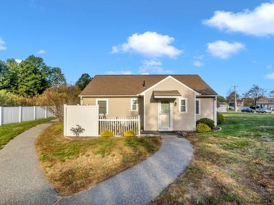 97 Collins St #97, Chicopee, MA, 01022