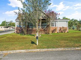 511 1st St, Kingston, TN 37763