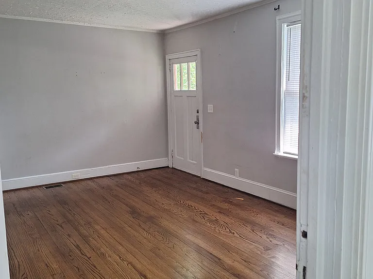 1450 Kingston Rd — Photo 23