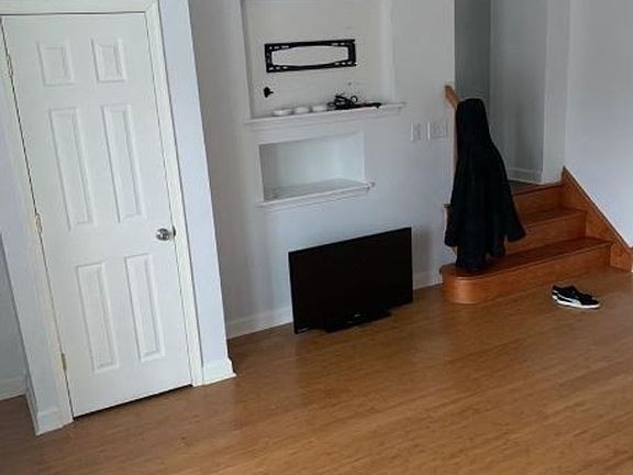 4th image of 626 S 12th St #F36d997f3