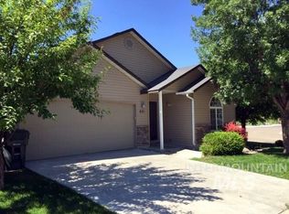 831 E 4th Ct, Kuna, ID 83634