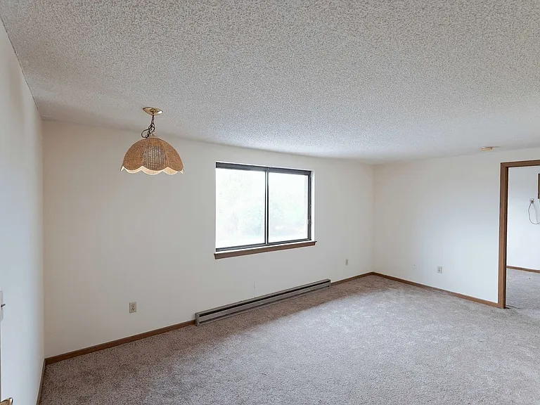 Maplewood Apartments — Photo 36