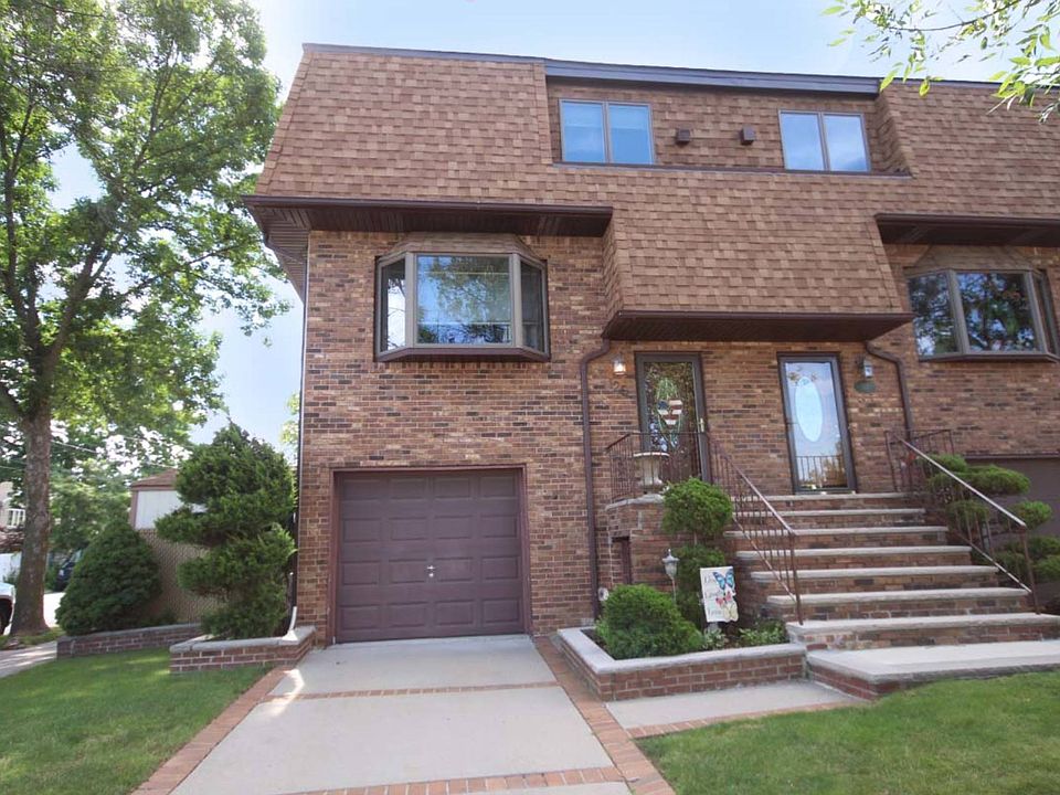 1st image of 125 Vespa Ave