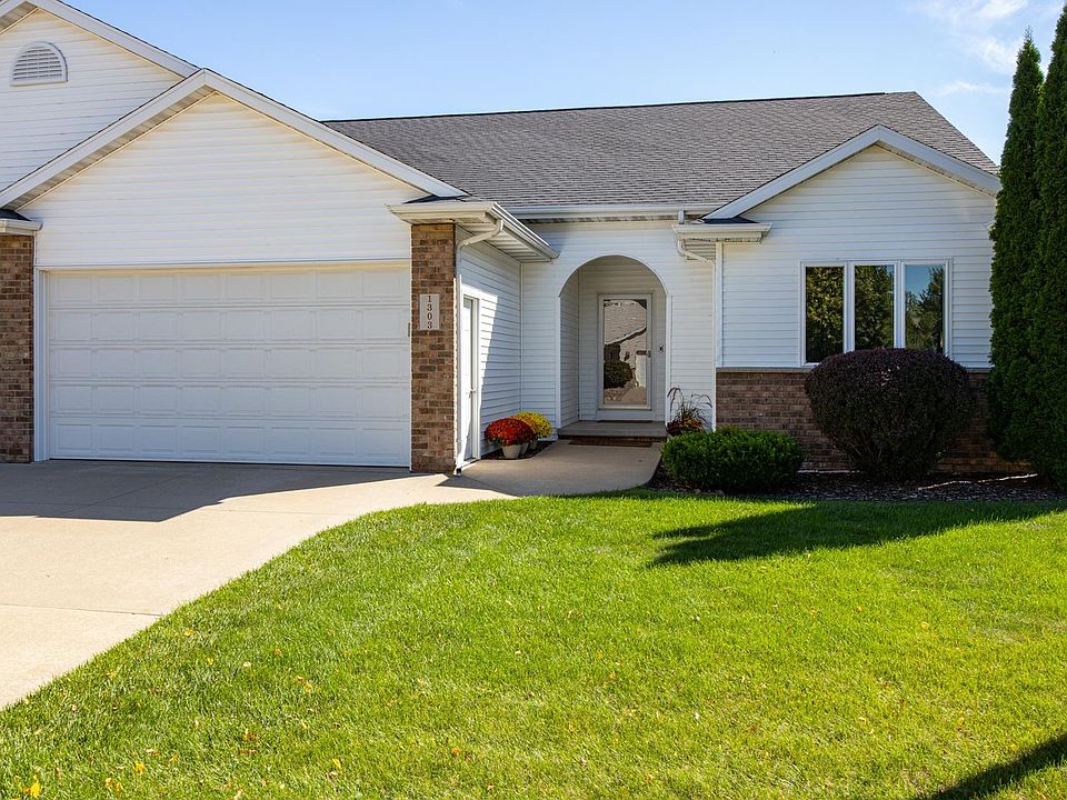 1st image of 1303 Lavender Ln