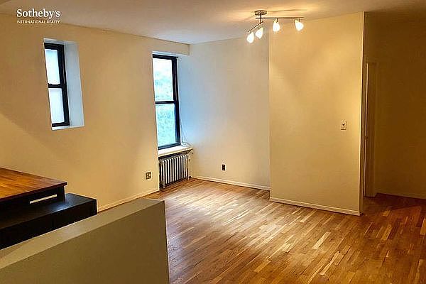 1st image of 300 W 107th St APT 2C