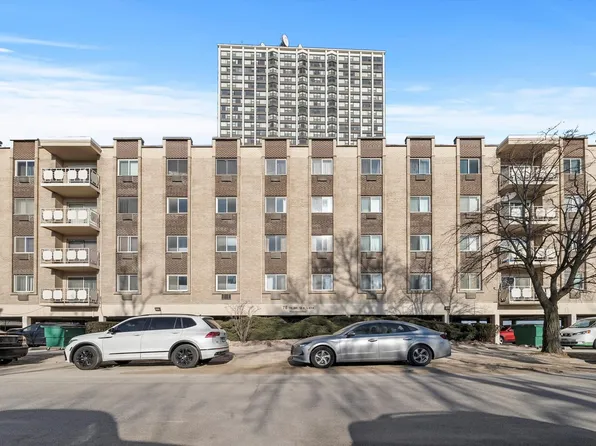 2772 E 75th St #5HS, Chicago, IL 60649