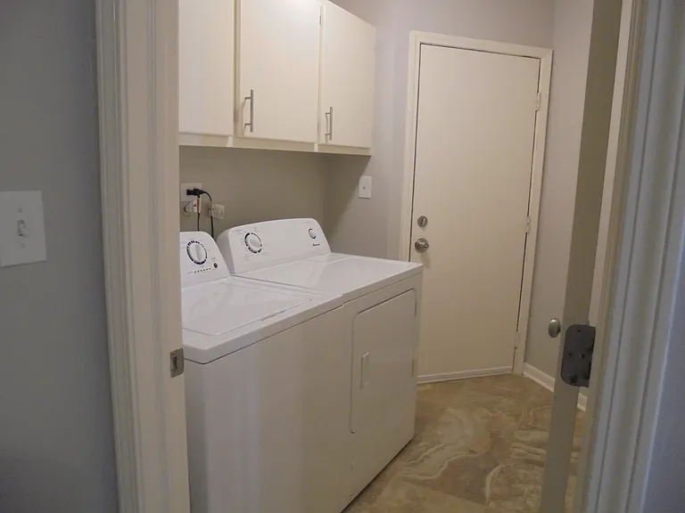 1122 Saint Andrews Ct #1122 — Photo 24