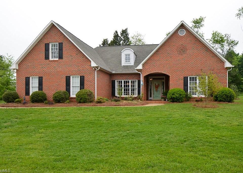 1st image of 2825 Atwood Rd