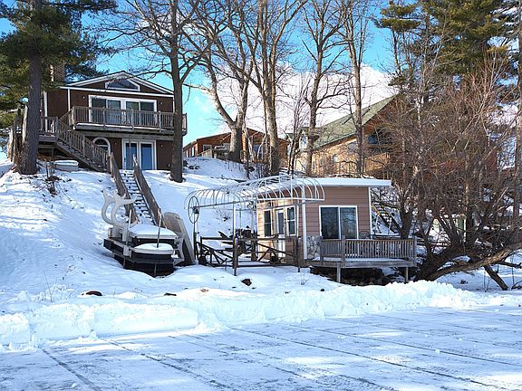 3rd image of 17678 Edgewater Rd NE